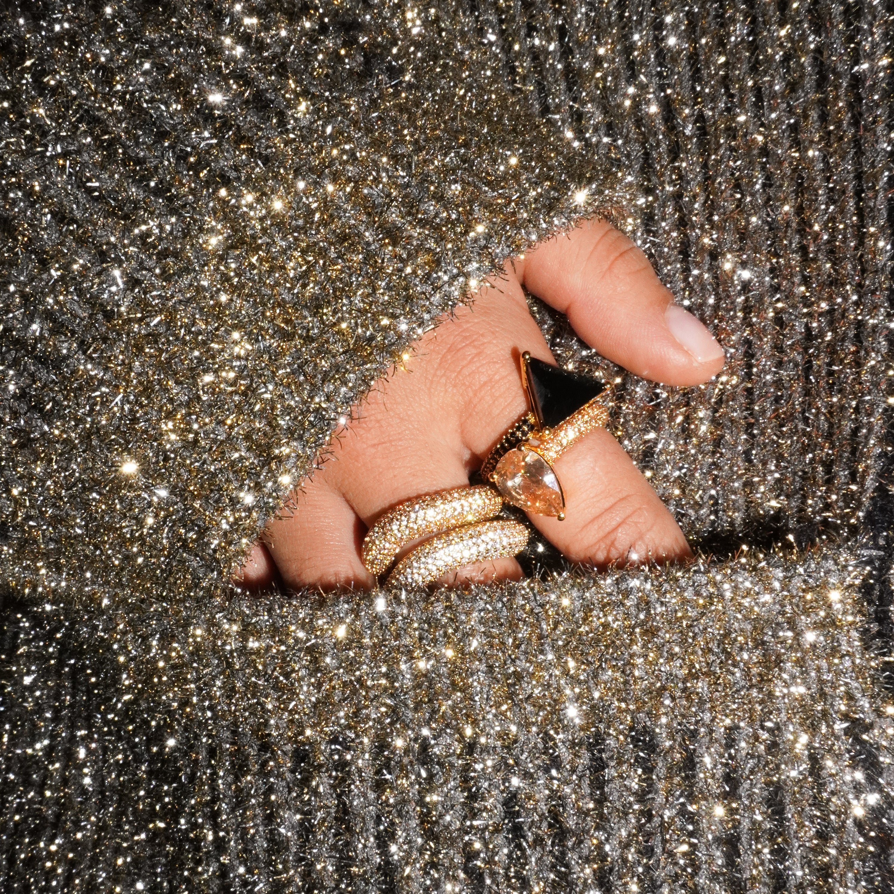 Mega drop ring beige gold