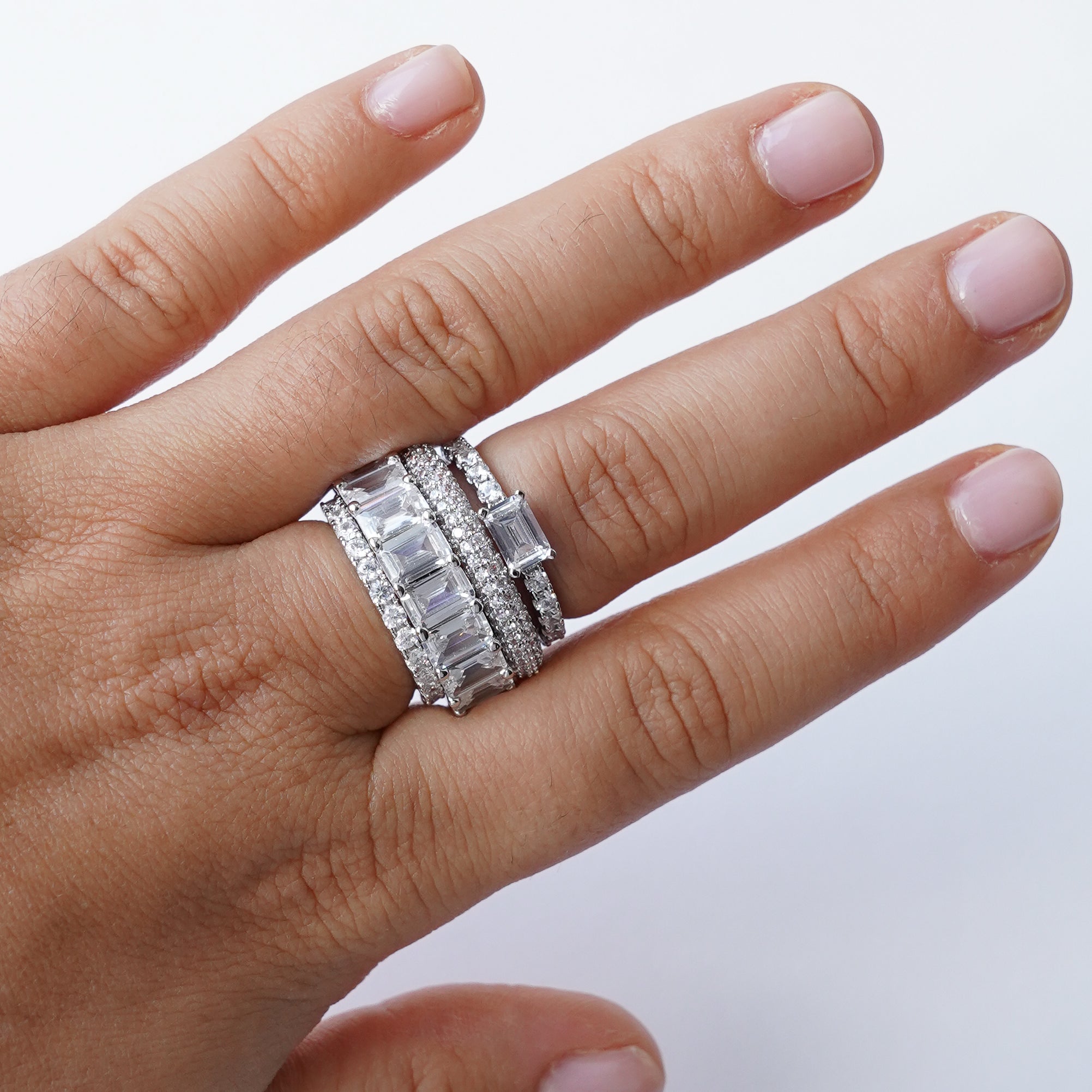Chunky ring white silver