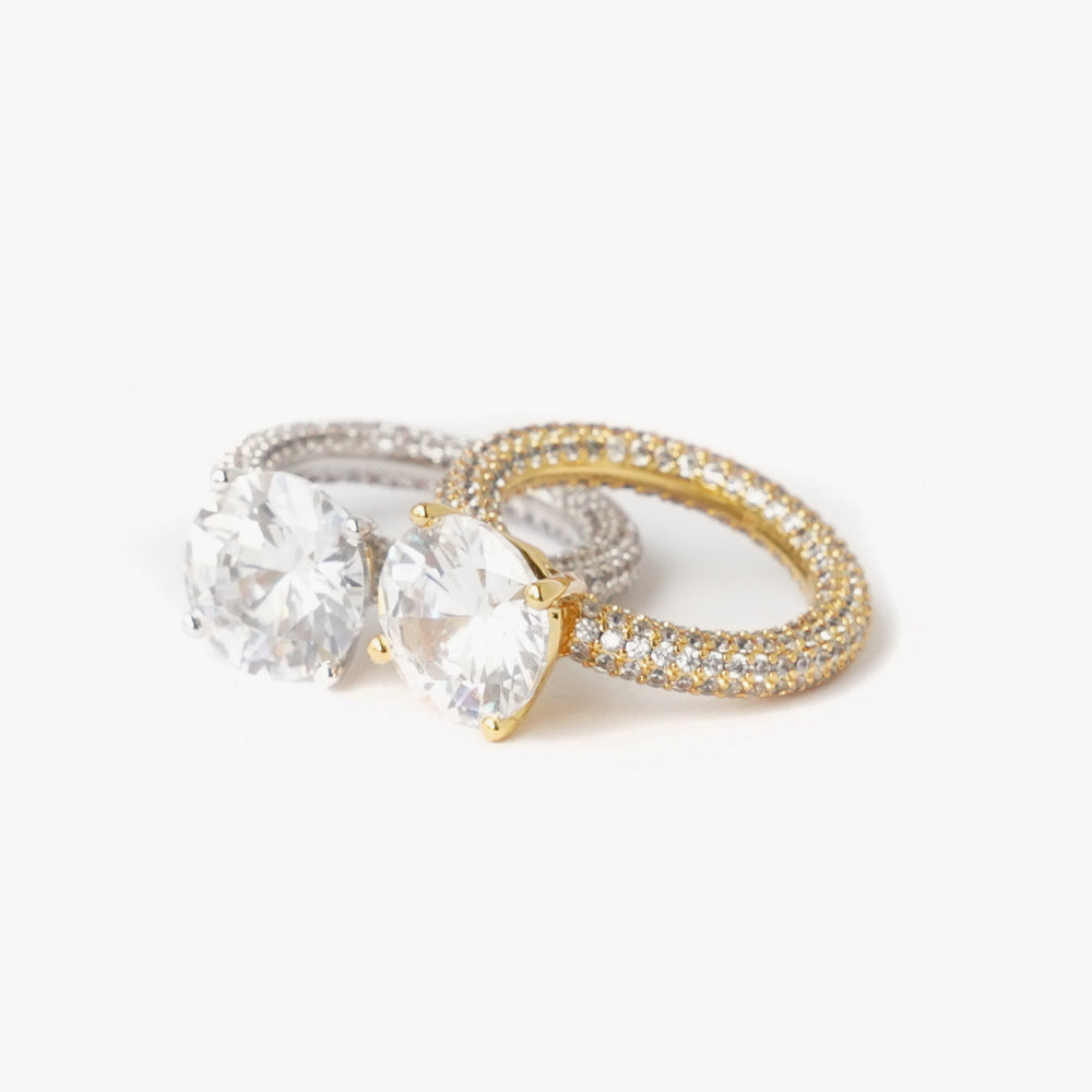 Mega circle ring white silver