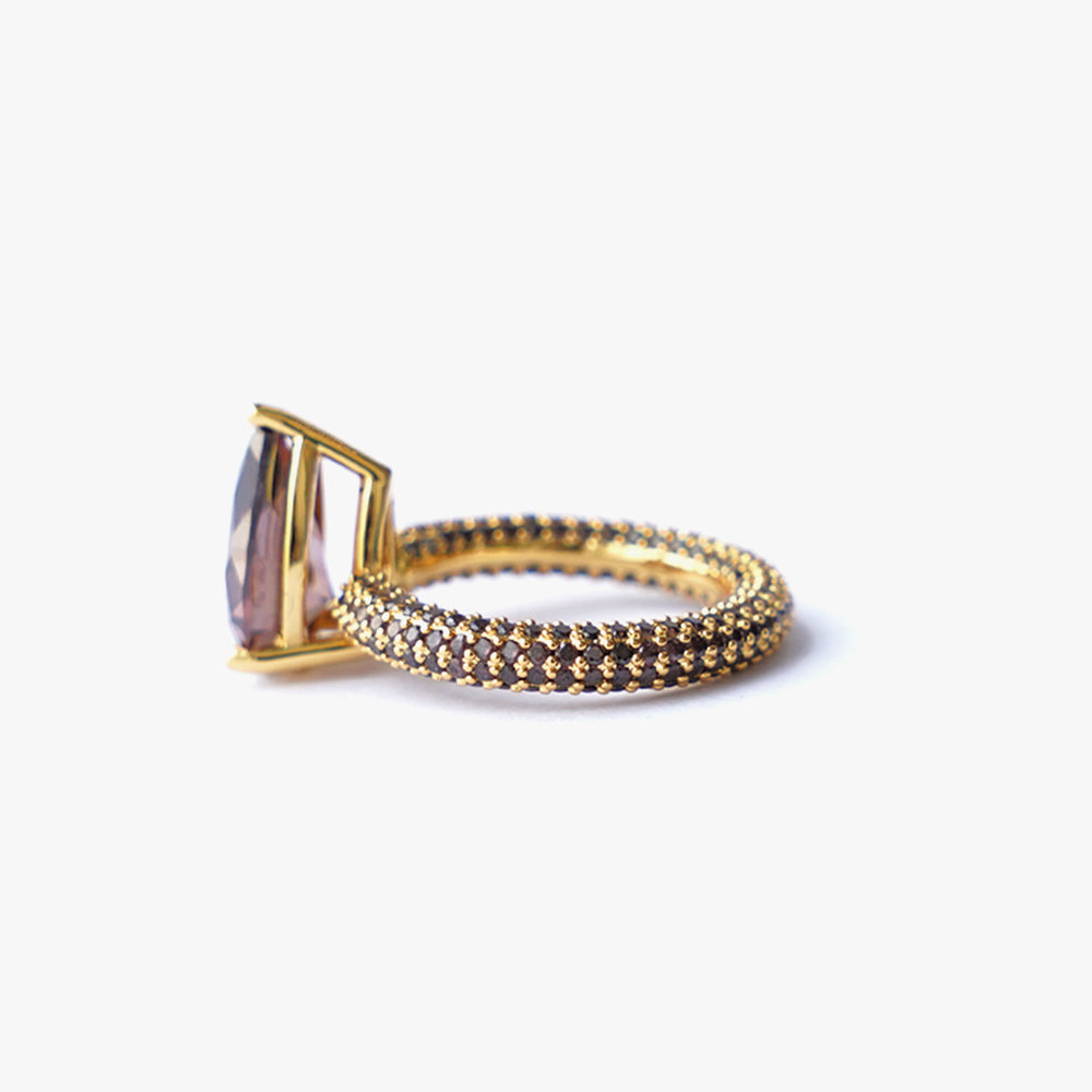 Mega drop ring brown gold
