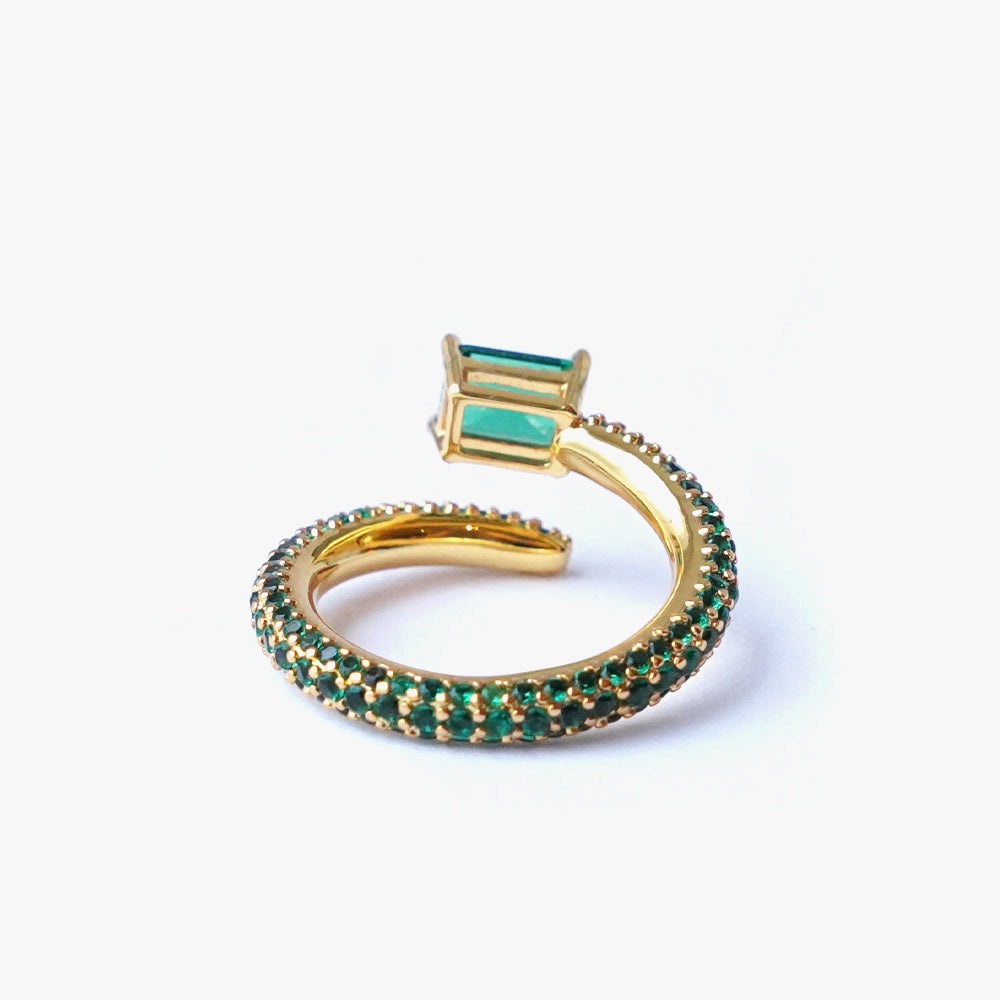 Twist ring green gold