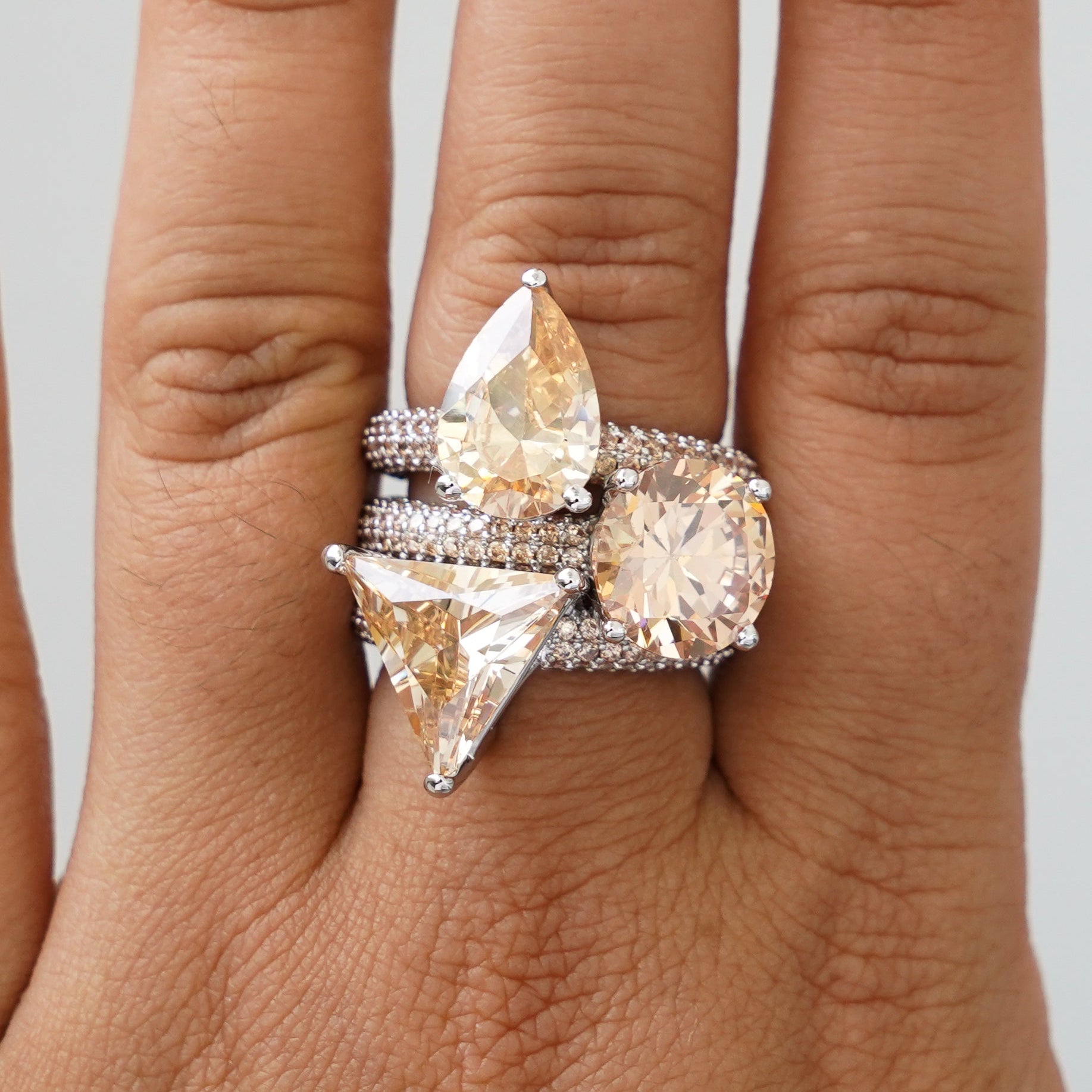 Elevated neutrals stack set