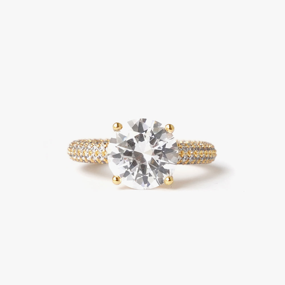 Mega circle ring white gold