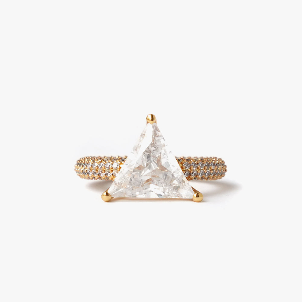 Mega triangle ring white gold