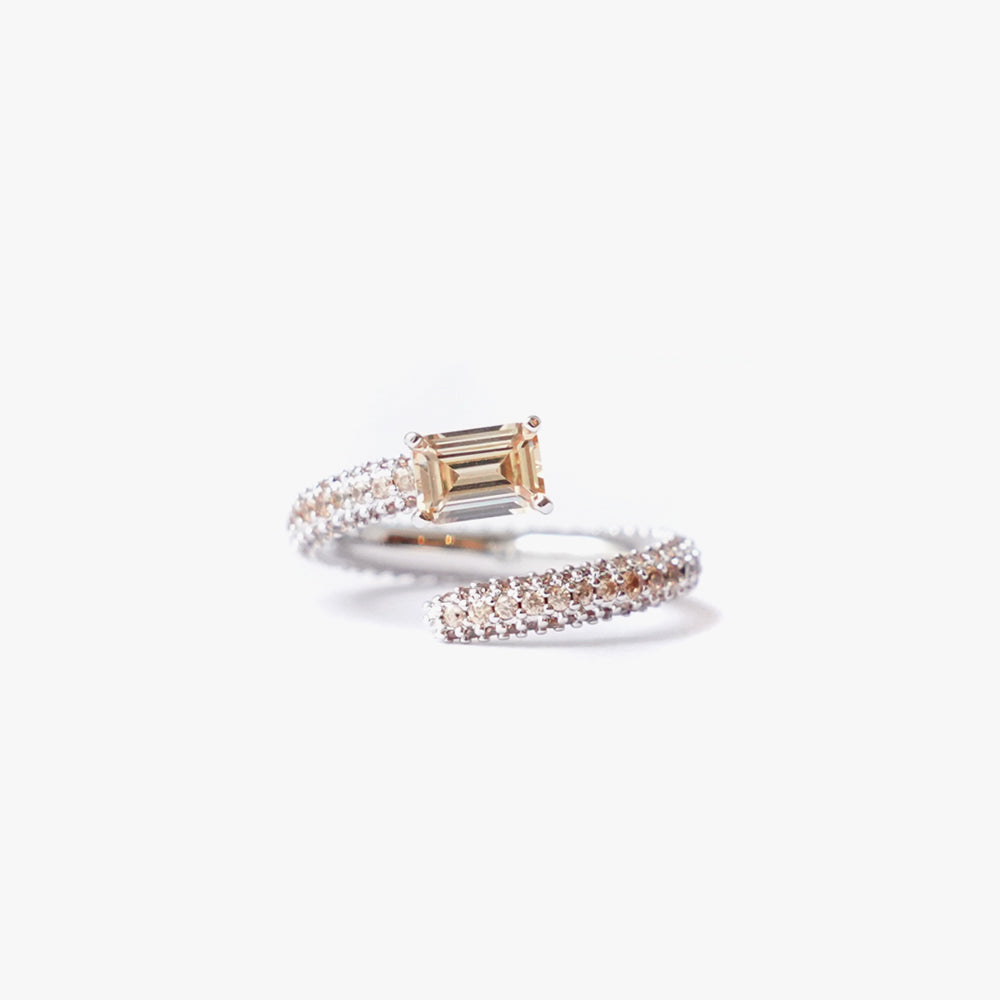 Twist ring beige silver