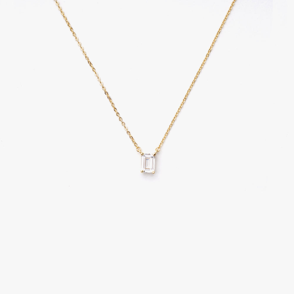 One stone necklace white gold