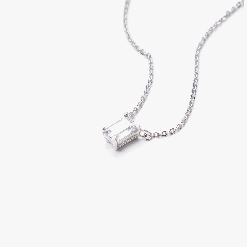 One stone necklace white silver