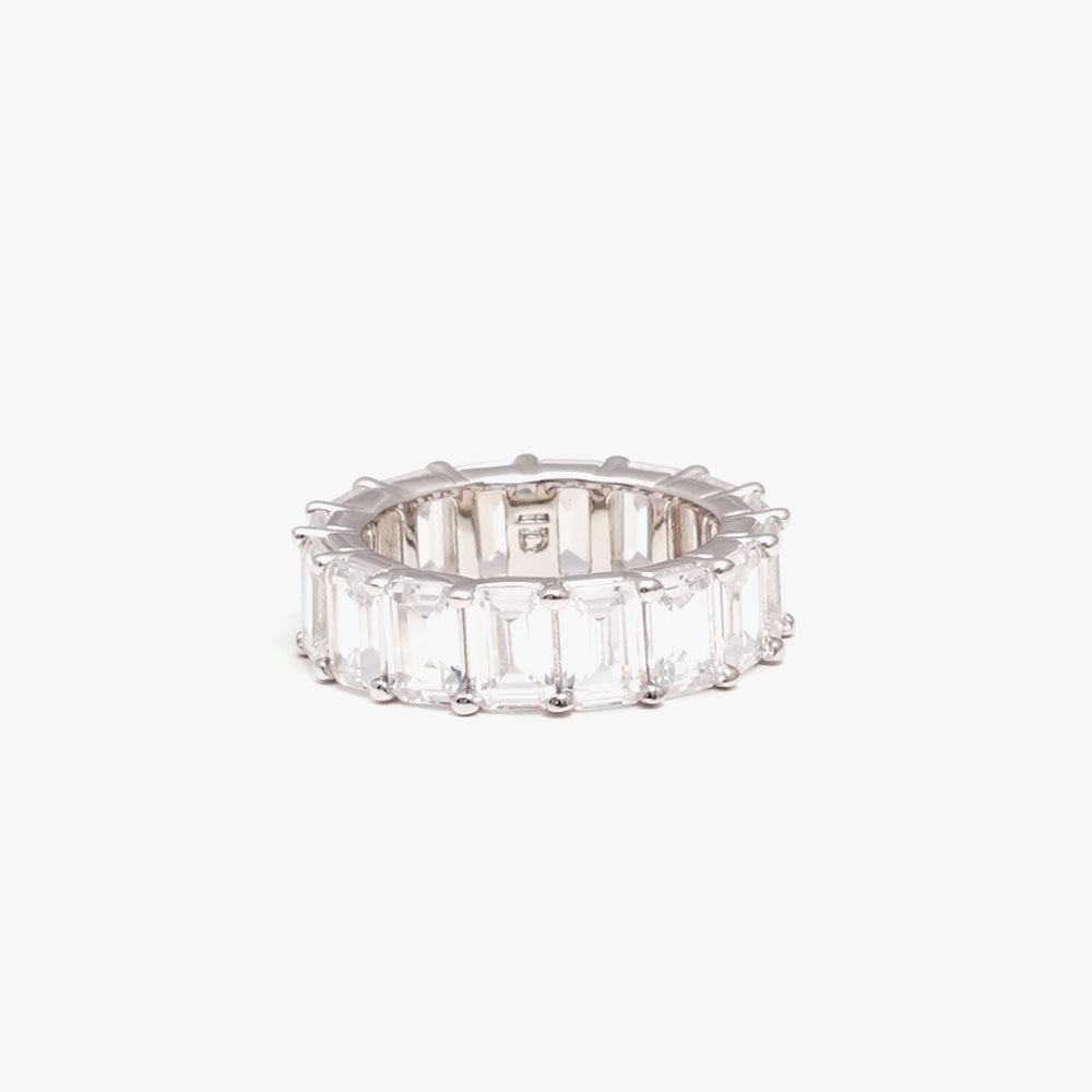 Chunky ring white silver